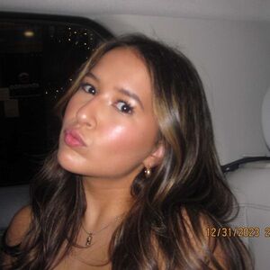 Meet your Posher, Maya